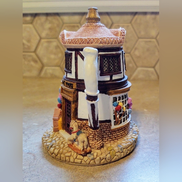 Vtg Hometown Teapot Cottages Merry Go Round Shop - Picture 2 of 13